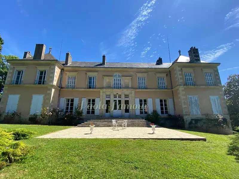 Maison, 750 m²