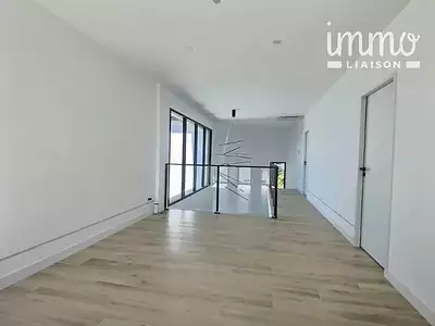 Maison, 210 m²