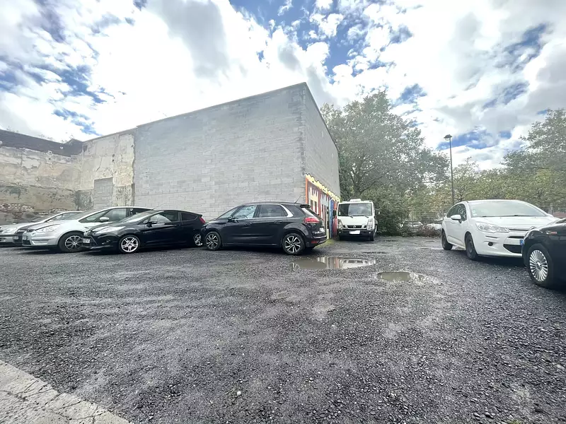 Divers, 393 m²