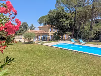 Maison, 169 m²