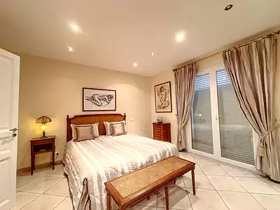 Maison, 244 m²
