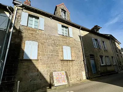 Immeuble, 334,42 m²