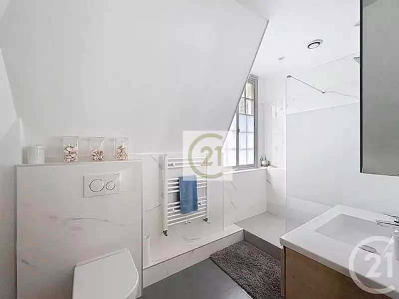 Maison, 237 m²