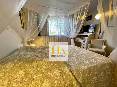 Maison, 297 m²