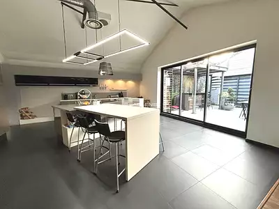 Appartement, 300 m²