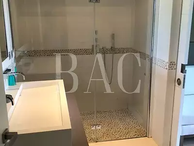 Maison, 250 m²