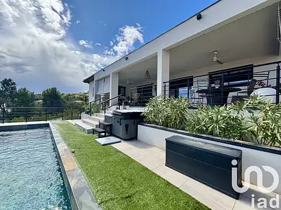 Maison, 153 m²