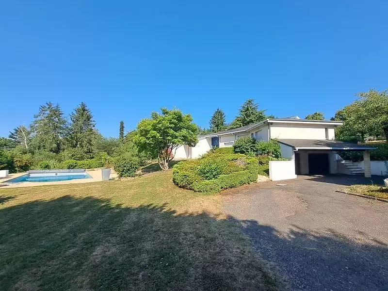 Divers, 251 m²