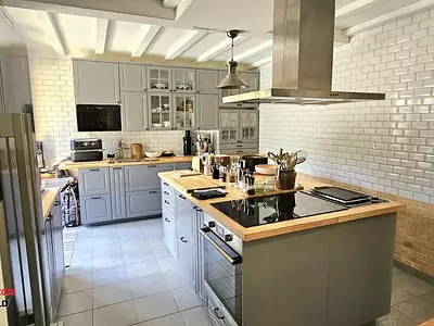 Maison, 250 m²