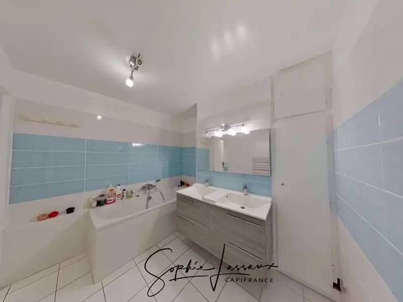 Maison, 162 m²