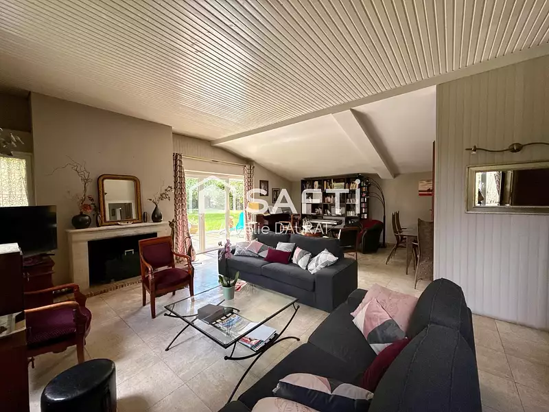 Maison, 167 m²