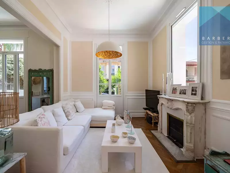 Maison, 217 m²