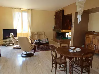 Maison, 280 m²