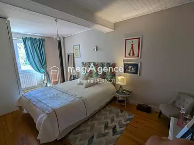 Maison, 251 m²
