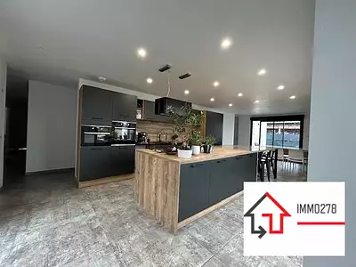 Maison, 237 m²