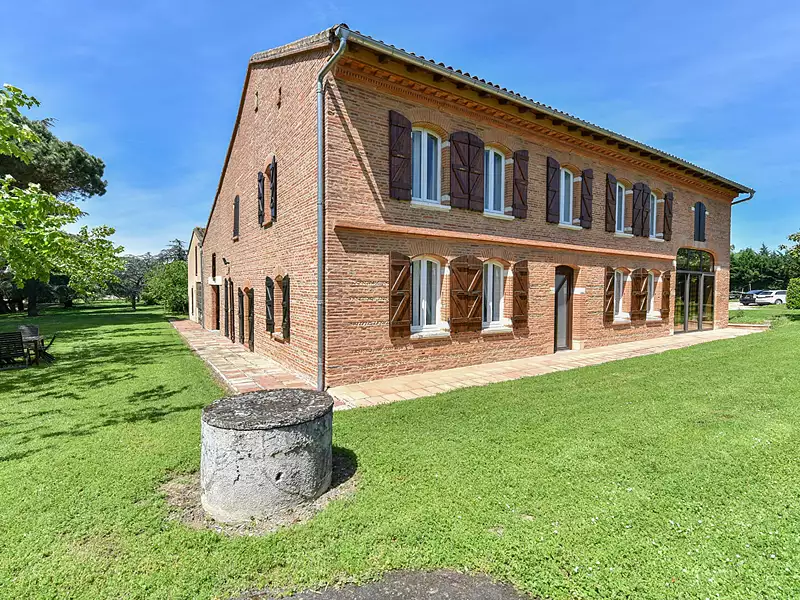Maison, 248 m²