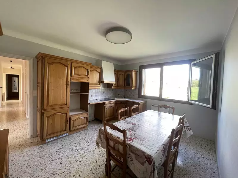 Maison, 255,1 m²