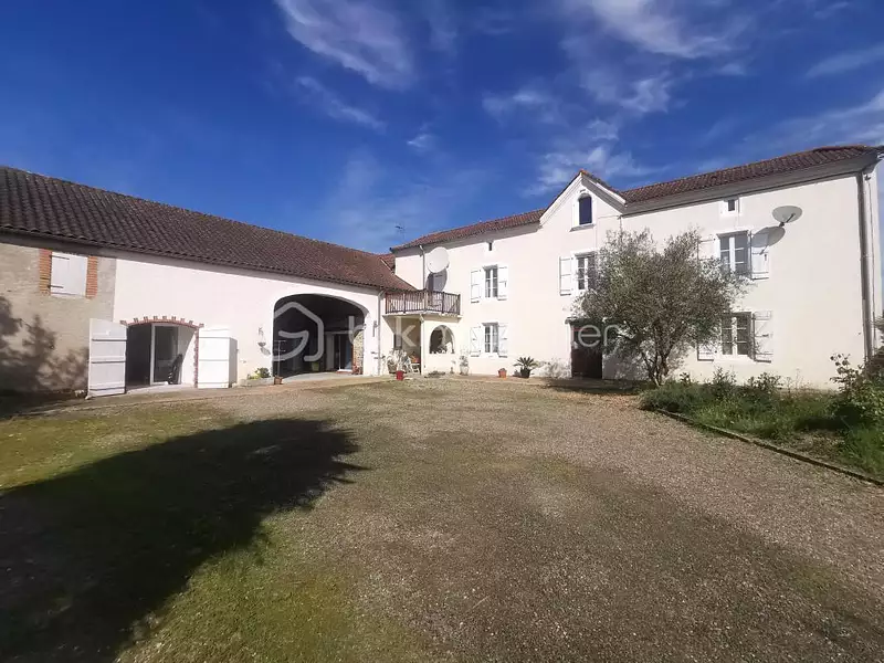 Maison, 193 m²
