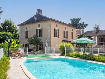 Maison, 306 m²