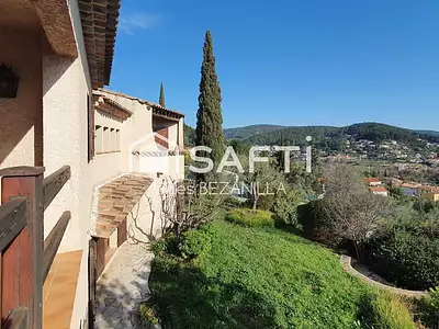 Maison, 225 m²