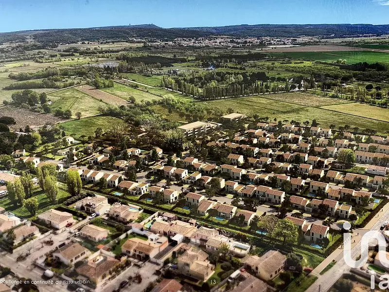 Terrain, 220 m²