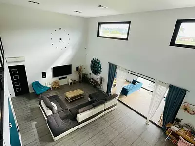 Maison, 243 m²