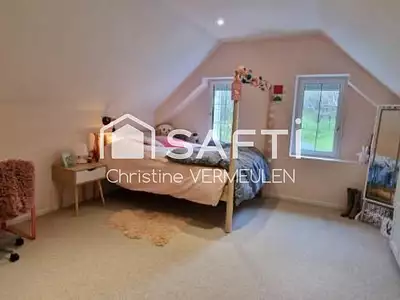 Maison, 255 m²