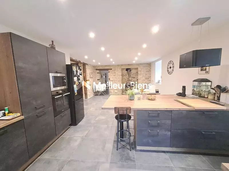 Maison, 178 m²