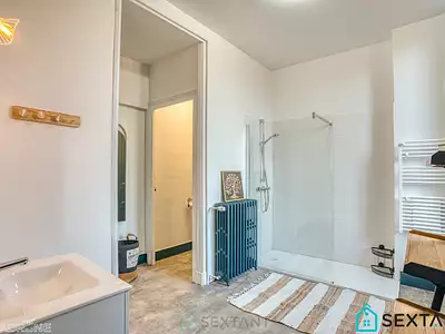 Maison, 255 m²