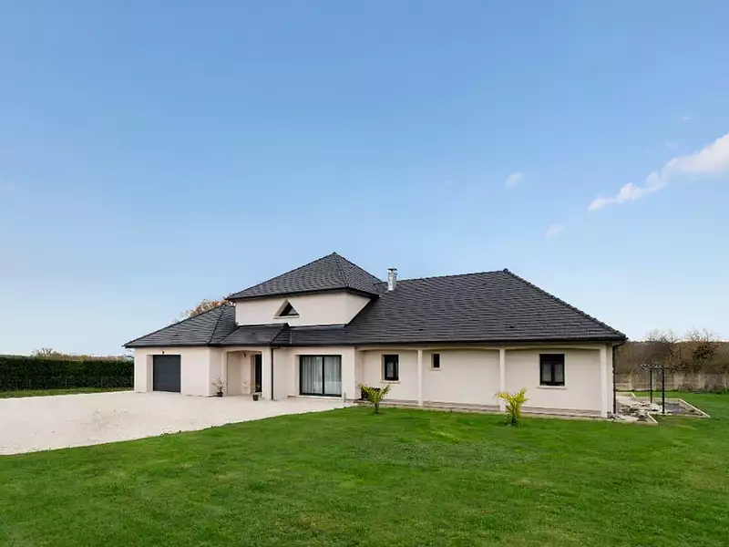 Maison, 252 m²