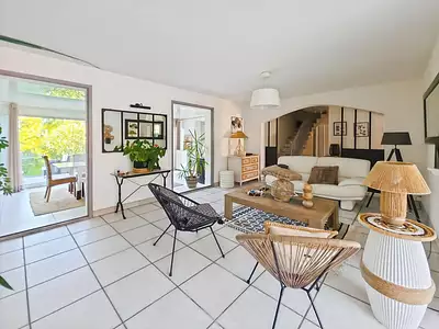 Maison, 167 m²