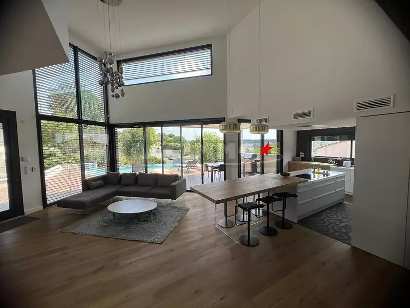 Maison, 160 m²