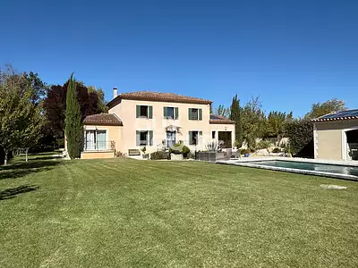 Maison, 250 m²