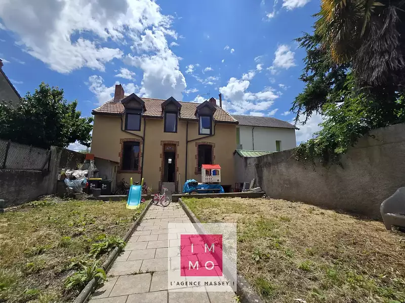 Maison, 167 m²
