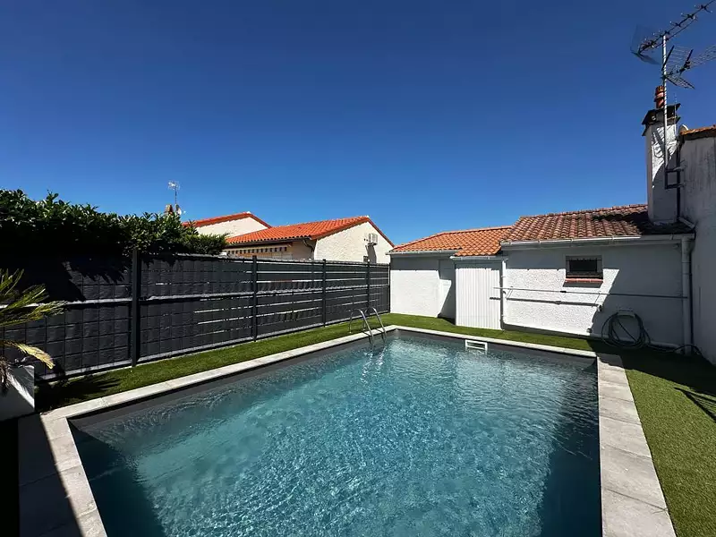 Maison, 99 m²