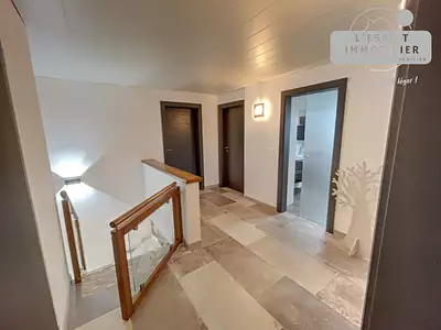 Maison, 201 m²