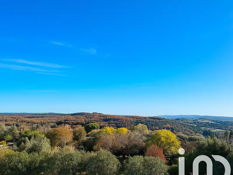 Maison, 240 m²