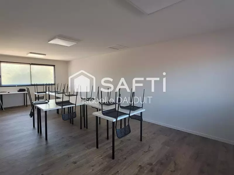 Divers, 1 160 m²