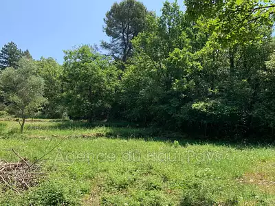 Terrain, 14 930 m²
