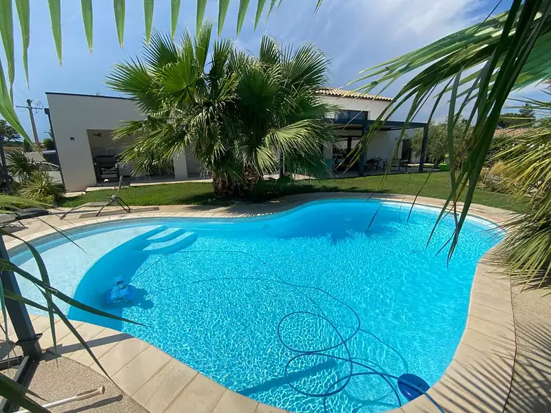 Maison, 215 m²