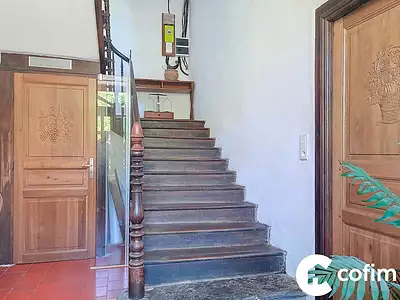 Maison, 244 m²