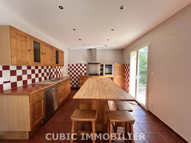 Maison, 140 m²