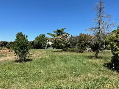 Terrain, 600 m²