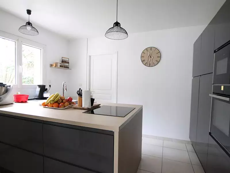 Maison, 210 m²