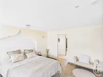 Maison, 278 m²