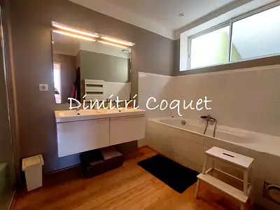 Maison, 242 m²