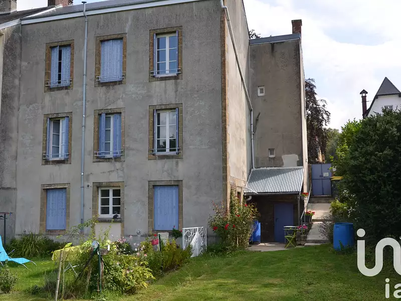 Immeuble, 200 m²