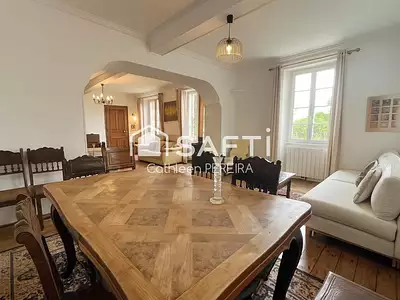 Maison, 373 m²