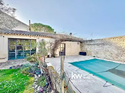 Maison, 335 m²