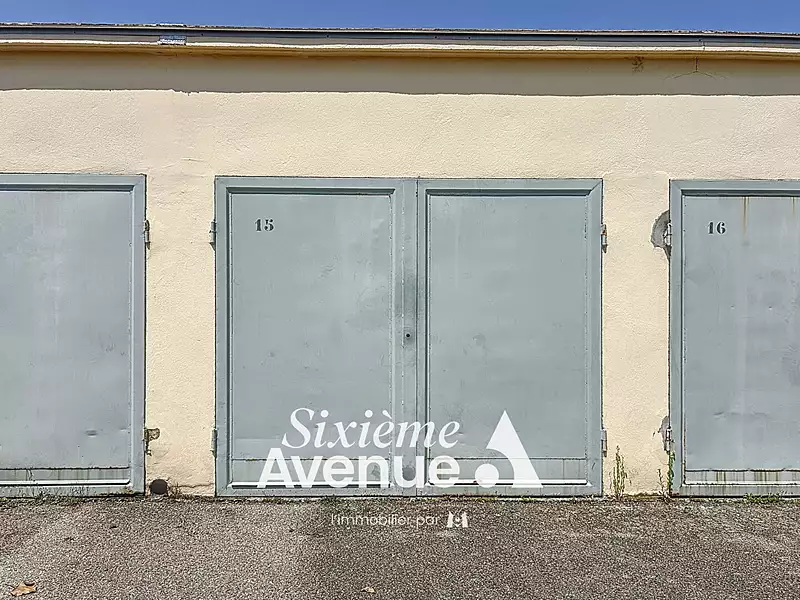 Parking, 16 m²